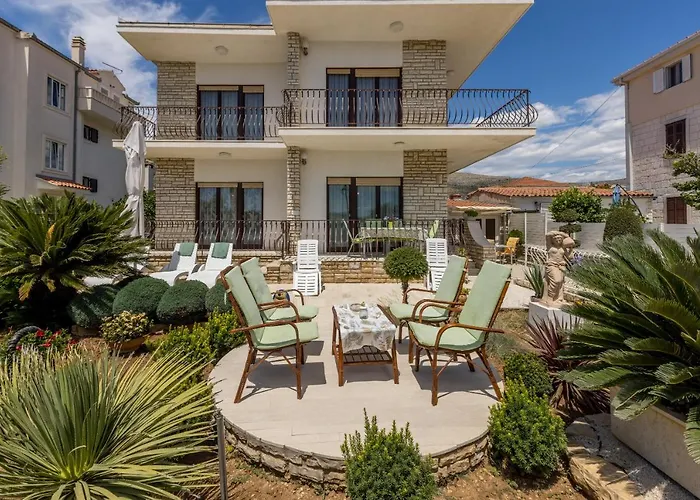 Apartman Villa Ratka *