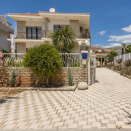 Апартаменты Villa Ratka Трогир